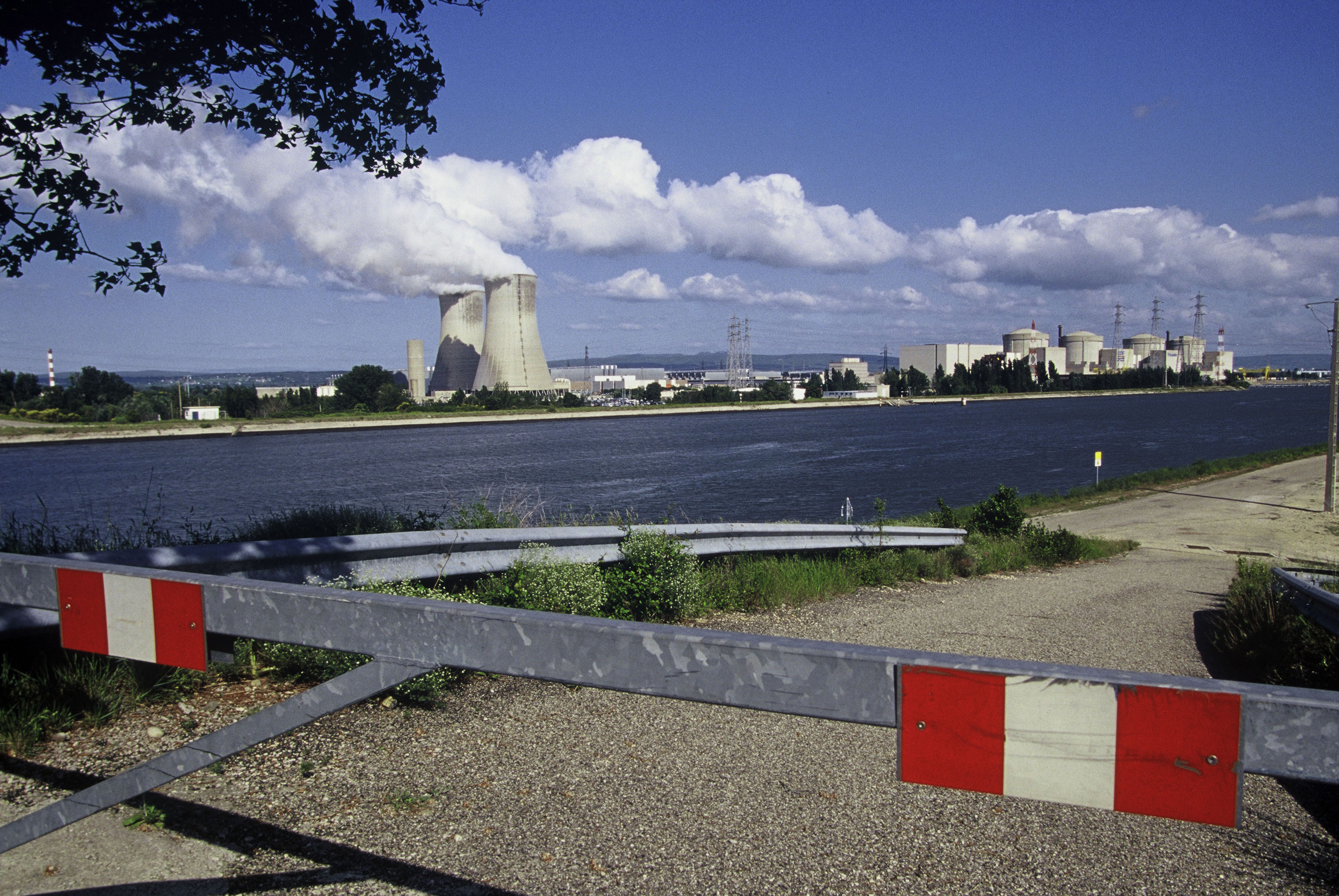 Kernenergiecentrale langs de Rhône, Frankrijk